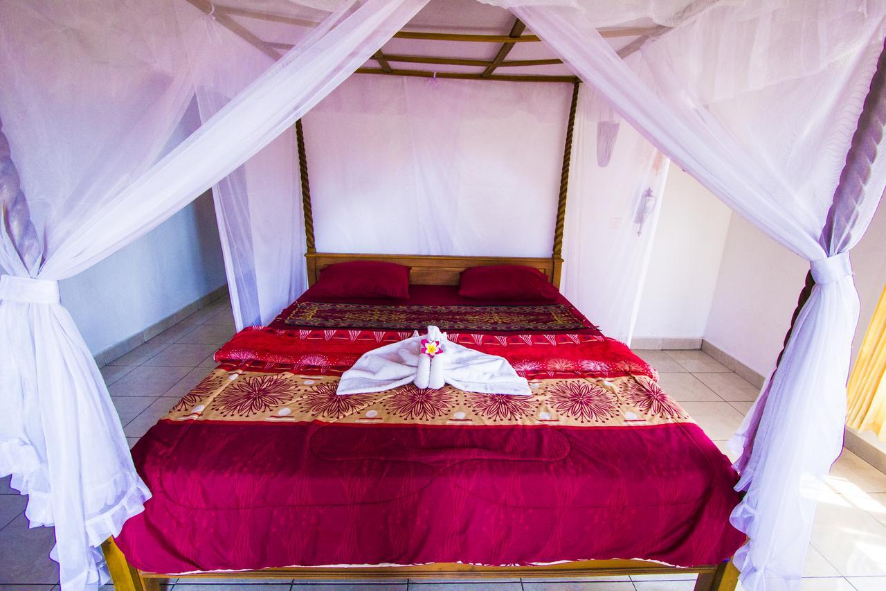 Pondok Wisata Elsa 2 Hotell Lovina Exteriör bild